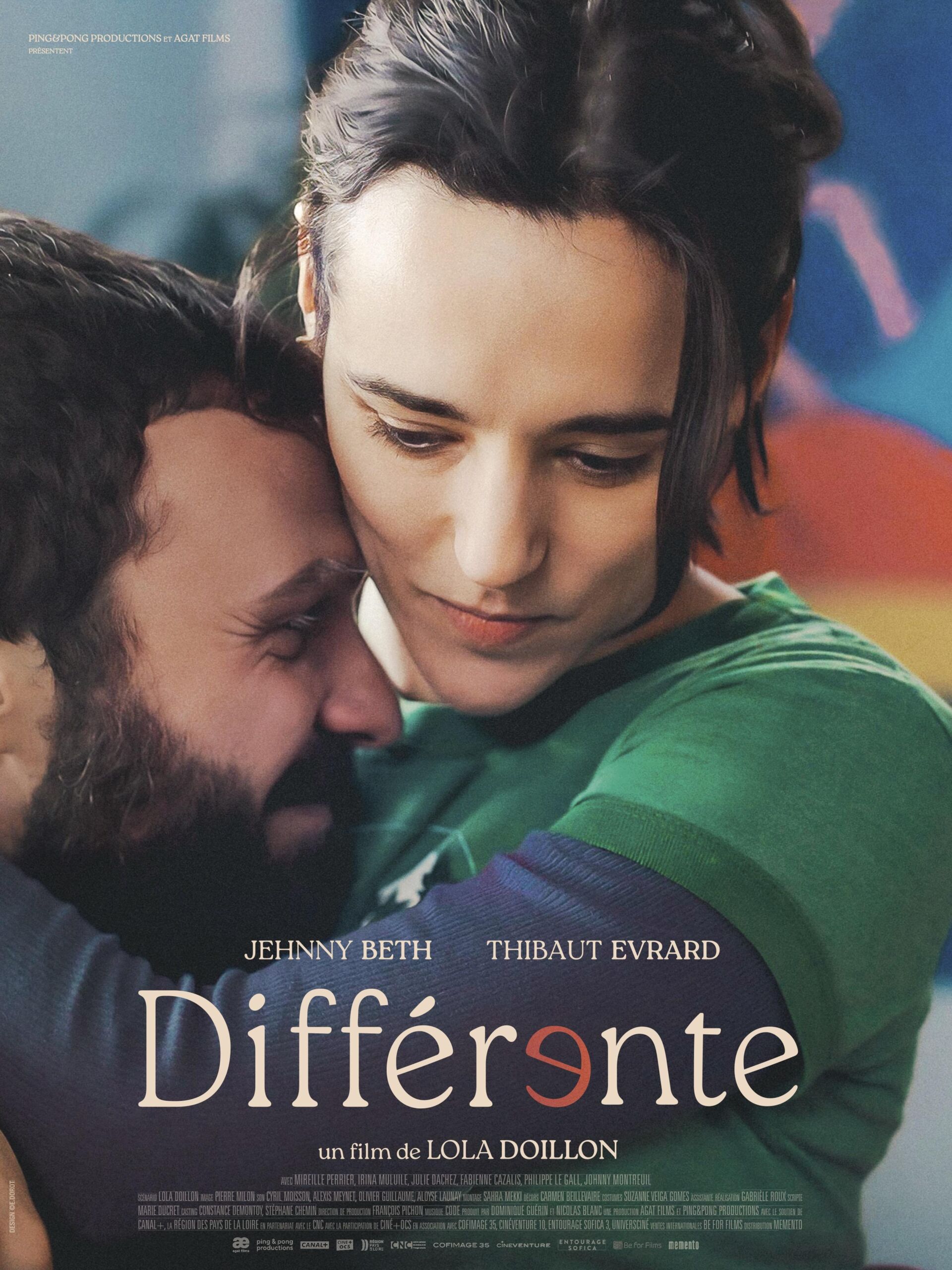 Affiche film Differente